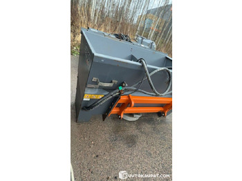 Esparcidor de sal Serco Vilho 1500 LKS Plate Grit Spreader, 2019, Somero: foto 2 Esparcidor de sal Serco Vilho 1500 LKS Plate Grit Spreader, 2019, Somero: foto 2