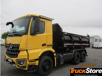 Camión volquete MERCEDES-BENZ Arocs 3351