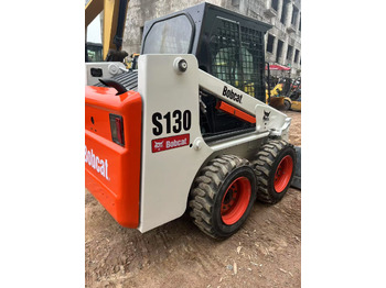 Minicargadora BOBCAT S130