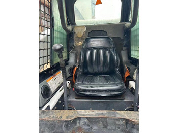 Minicargadora Bobcat S300: foto 5