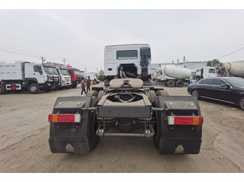 Leasing de SINOTRUK HOWO trailer head SINOTRUK HOWO trailer head: foto 2