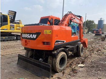 Excavadora de ruedas Doosan DX150W: foto 2