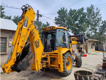 Retroexcavadora JCB 3CX