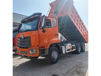 Camión volquete SINOTRUK