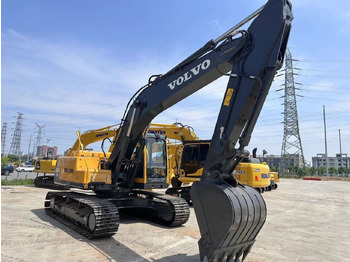 Excavadora de cadenas Volvo EC210BLC: foto 3