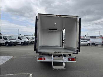 Furgoneta frigorifica RENAULT Master 2.3