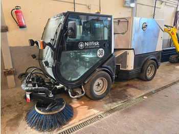 Barredora vial NILFISK
