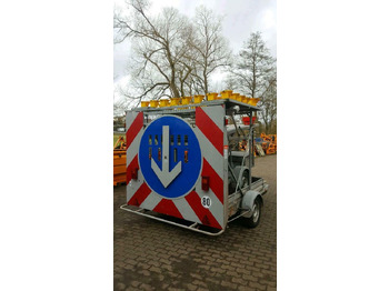 Remolque Nissen Verkehrswarnleitanhänger Absperrtafel VZ 616 615 Vorwarn: foto 2