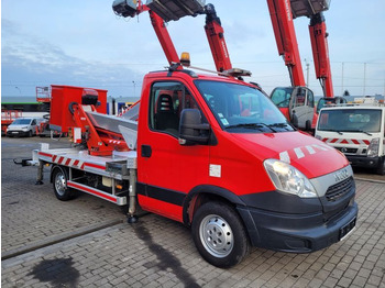 Camión con plataforma elevadora IVECO Daily 35s11