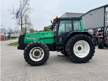 Tractor VALTRA 8000