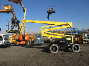 Plataforma articulada NIFTYLIFT