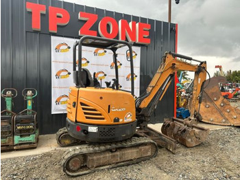 Miniexcavadora CASE