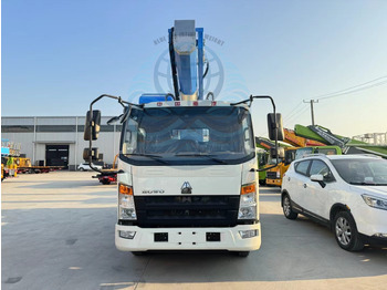 Camión con plataforma elevadora nuevo SINOTRUK HOWO 45ft-69ft: foto 2