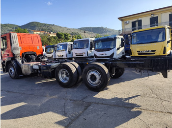 Camión caja abierta IVECO STRALIS 260S40: foto 4