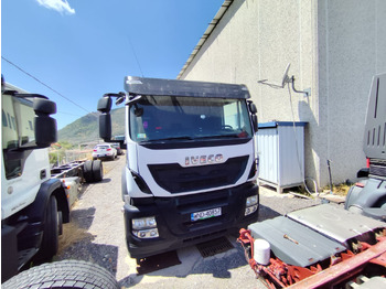 Camión chasis IVECO Stralis