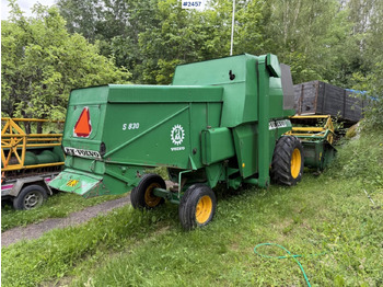 Cosechadora de granos Combine harvester Volvo BM S830 with 2 cutting tables: foto 5