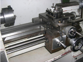 Torno de metal Leit- u. Zugspindeldrehmaschine CORTINI 200: foto 3
