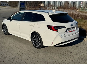 Coche familiar Toyota Corolla 1.8 Hybrid Active Niski przebieg LED FV23 W SUPER STANIE: foto 4