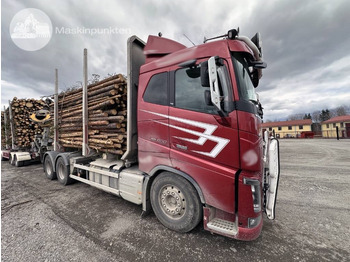Camión forestal VOLVO FH16 650