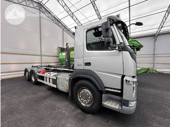 Camión multibasculante VOLVO FM 420