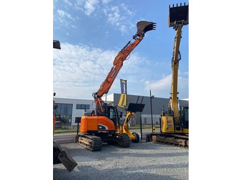 Excavadora de cadenas DOOSAN DX140LCR-5
