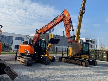 Excavadora de cadenas DOOSAN DX140LCR-5