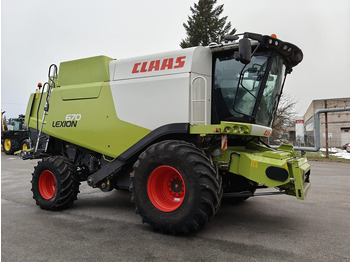 Cosechadora de granos CLAAS Lexion 670