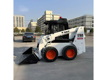 Minicargadora BOBCAT S160