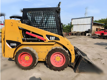 Minicargadora CATERPILLAR 226B