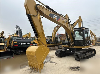 Excavadora de cadenas CATERPILLAR 320D2