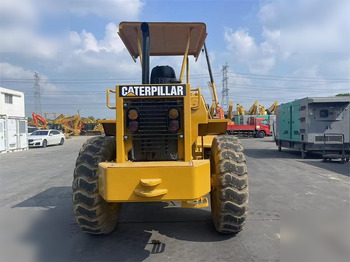 Cargadora de ruedas CATERPILLAR 910: foto 4