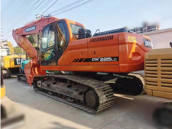 Excavadora de cadenas DOOSAN DX225LC