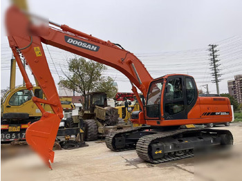 Excavadora de cadenas DOOSAN DX225 LC: foto 2