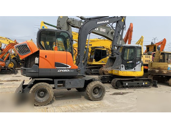 Excavadora de ruedas DOOSAN DX60W