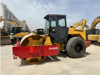 Leasing de DYNAPAC CA30D DYNAPAC CA30D: foto 2