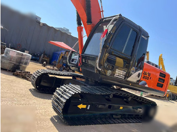 Excavadora de cadenas HITACHI ZX200-3G: foto 2