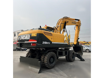 Excavadora de ruedas HYUNDAI ROBEX 210W-9: foto 3