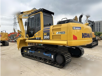 Excavadora de cadenas KOMATSU PC200-8: foto 2