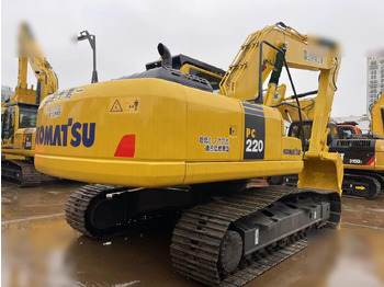 Excavadora de cadenas KOMATSU PC200-8: foto 5