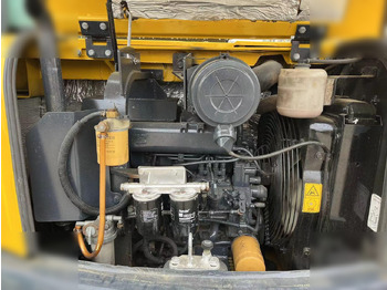Miniexcavadora KOMATSU PC56-7: foto 5