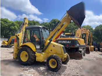 Retroexcavadora NEW HOLLAND