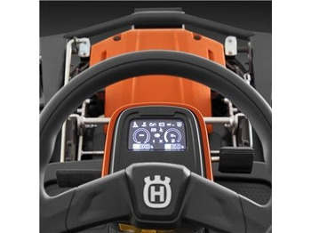 Cortacésped Husqvarna R 316TsX AWD inkl. Combi 112 cm klipperbord: foto 2 Cortacésped Husqvarna R 316TsX AWD inkl. Combi 112 cm klipperbord: foto 2