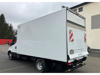 Furgoneta caja cerrada Iveco DAILY 35C16 kontener kurierka winda STAN PERFEKCYJNY: foto 4