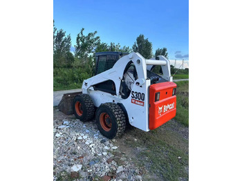 Minicargadora BOBCAT S300