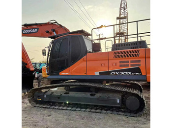 Excavadora de cadenas DOOSAN DX300