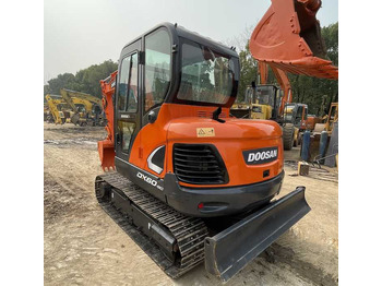 Excavadora de cadenas Used Digger DOOSAN DX60 Construction Machinery Construction Digger Used DOOSAN DX60 Cheap Excavator: foto 2