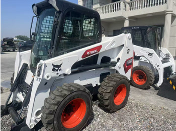 Minicargadora BOBCAT