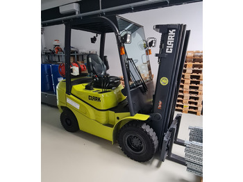 Carretilla elevadora de gas CLARK