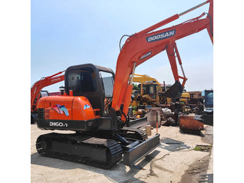 Excavadora de cadenas DOOSAN DH60-7