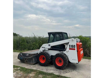 Minicargadora BOBCAT S160